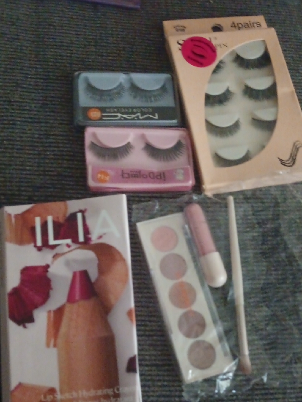 ILIA Lipstick & Lash Duo with Neutral-Pink Eyeshadows